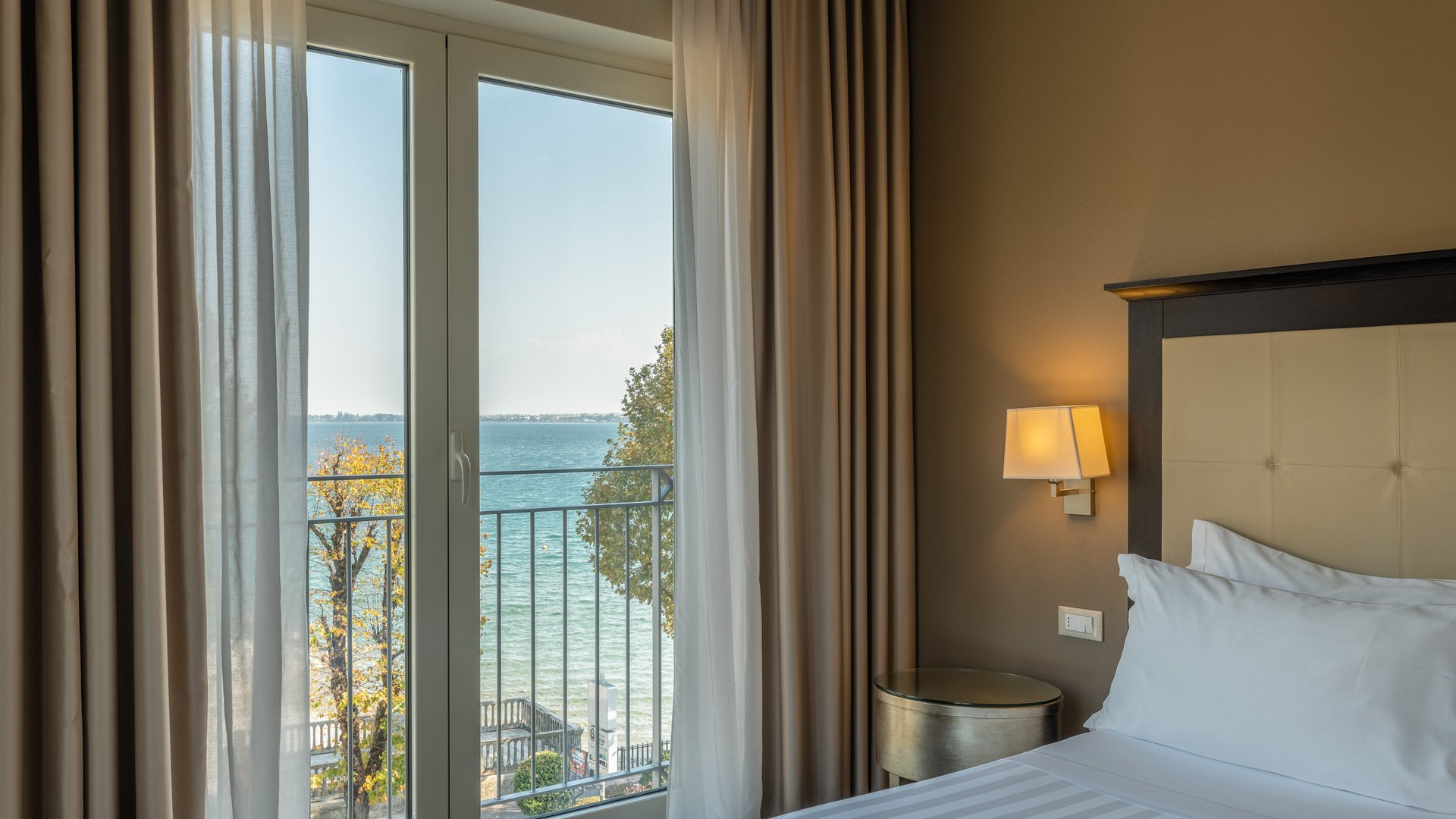 Hotel a Desenzano centro: posizione invidiabile Hotel a Desenzano centro: posizione invidiabile