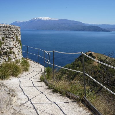 Escursione alla Rocca di Manerba Escursione alla Rocca di Manerba