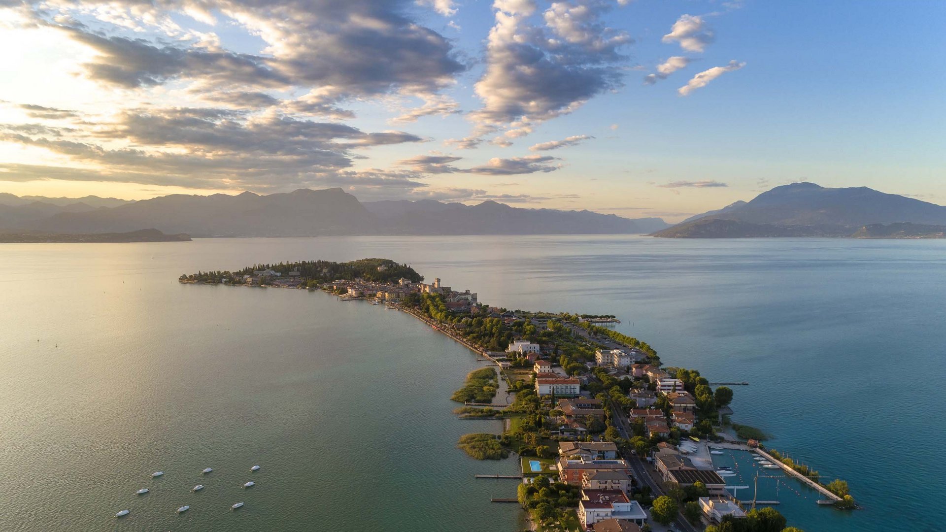 Hotel on Lake Garda: a holiday full of experiences