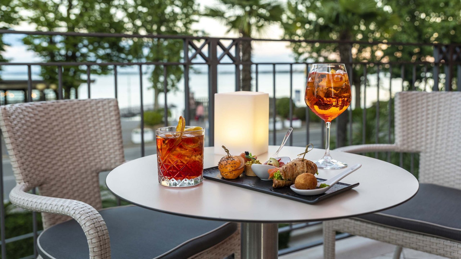 Gardasee, 4-Sterne-Hotel mit Lounge Bar & Terrace