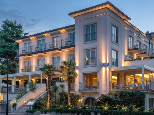 Villa Rosa Hotel: soggiorni business Villa Rosa: your business hotel by the lake