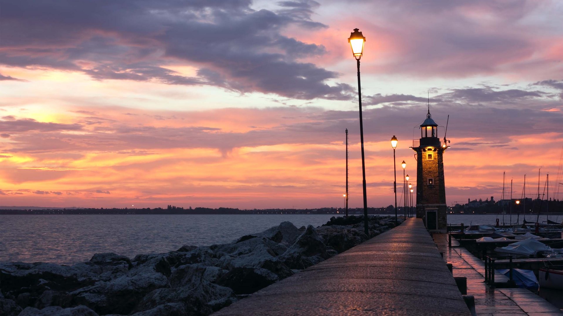 Hotel sul Lago di Garda: una vacanza di esperienze Hotel sul Lago di Garda: una vacanza di esperienze